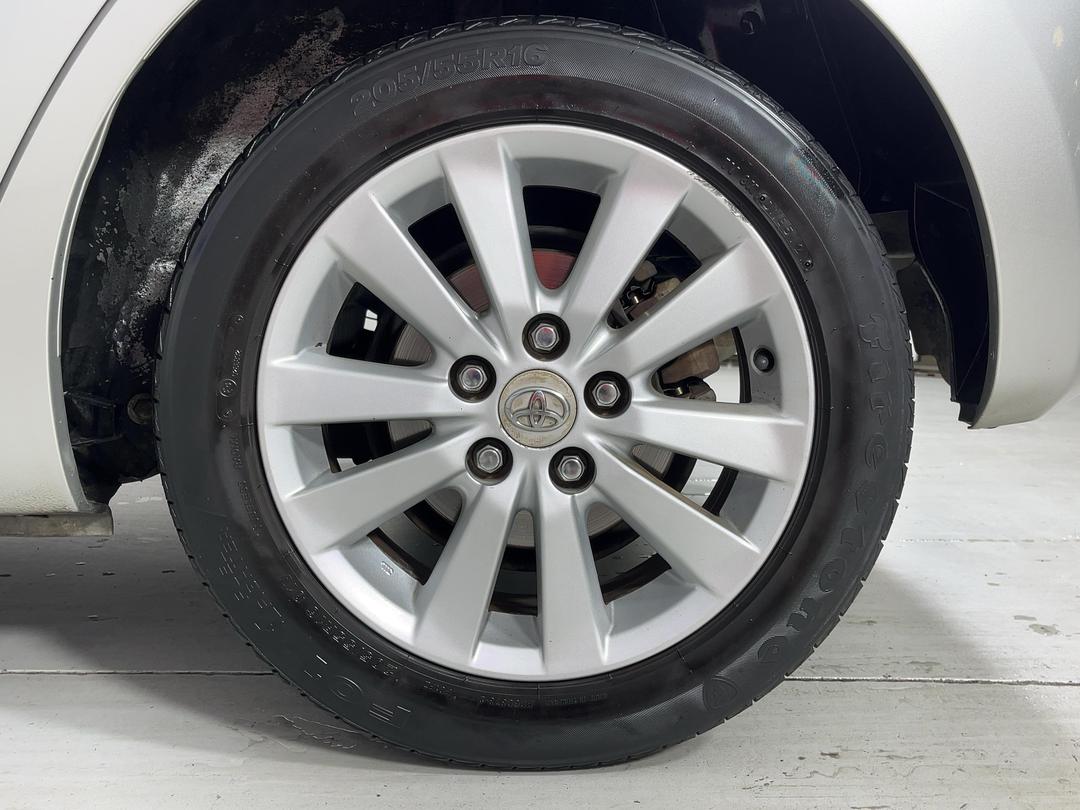 Photo '11' of Toyota Auris
