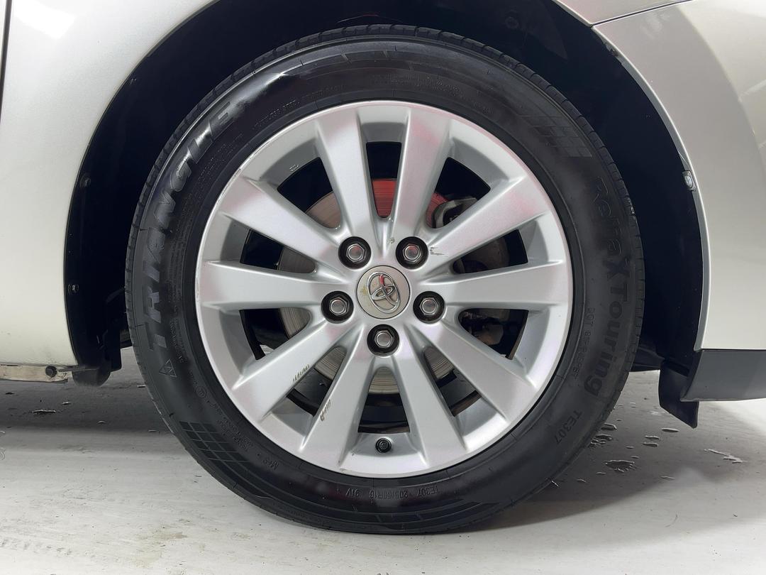 Photo '9' of Toyota Auris