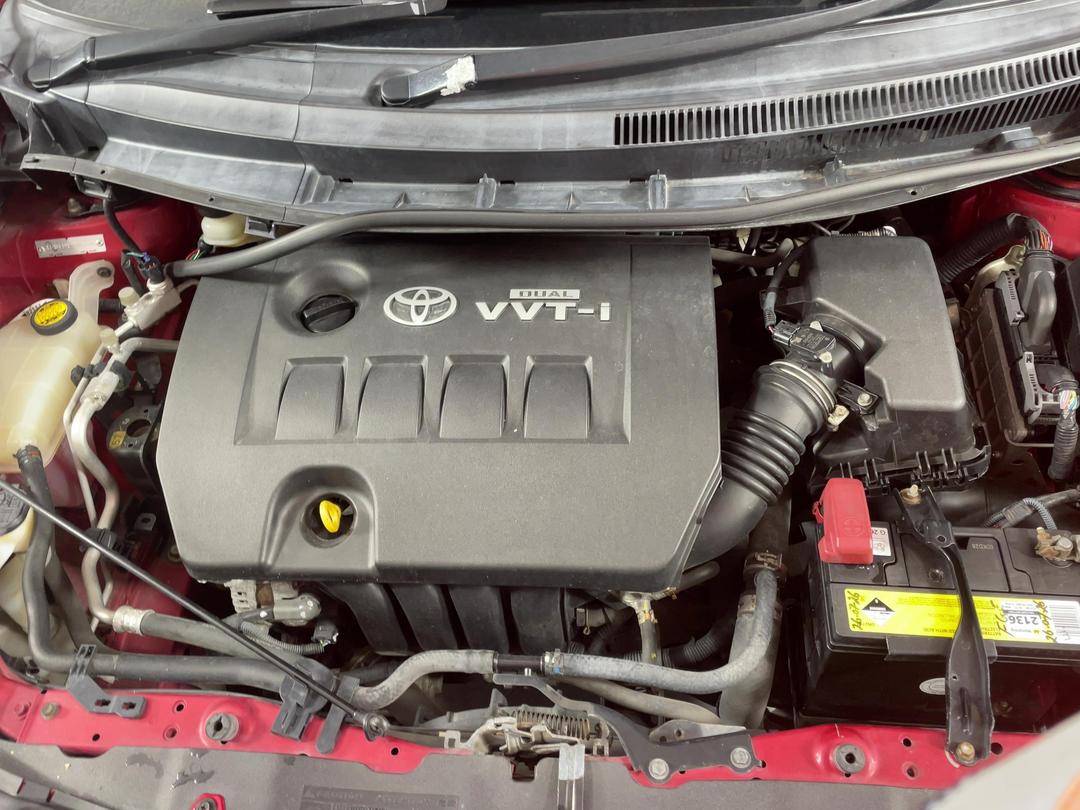 Photo '13' of Toyota Auris