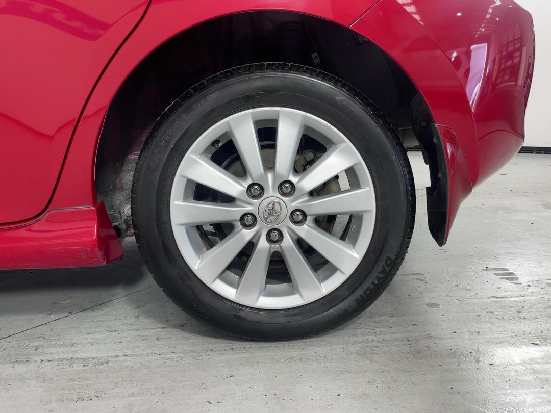 Photo '11' of Toyota Auris