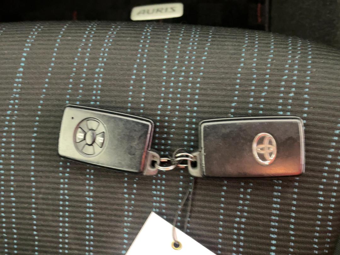 Photo '22' of Toyota Auris