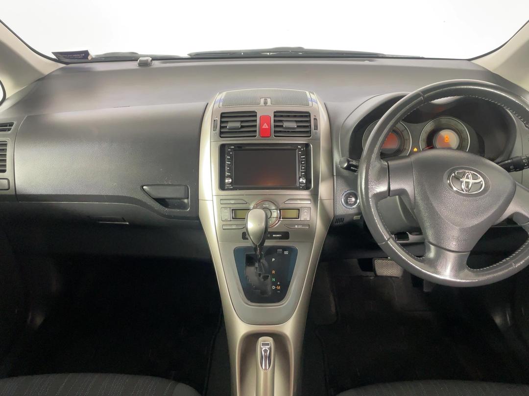 Photo '17' of Toyota Auris