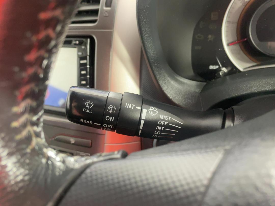 Photo '25' of Toyota Auris
