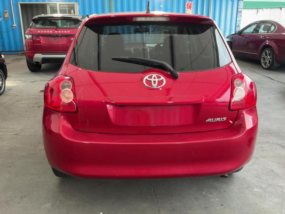 Photo '10' of Toyota Auris Photo '10' of Toyota Auris