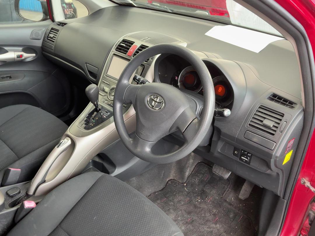 Photo '15' of Toyota Auris Photo '15' of Toyota Auris