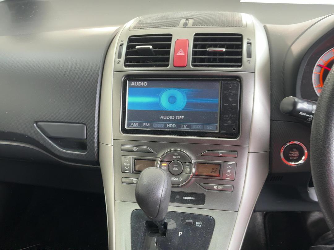 Photo '18' of Toyota Auris Photo '18' of Toyota Auris