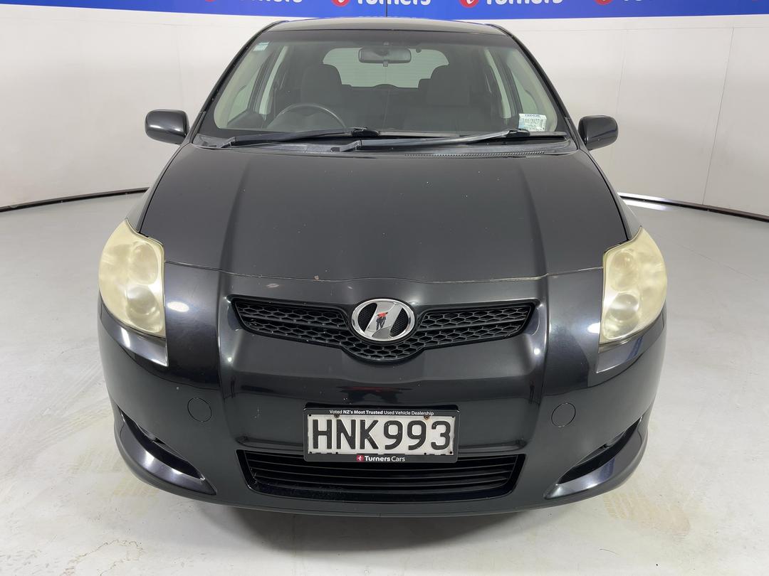 Photo '2' of Toyota Auris