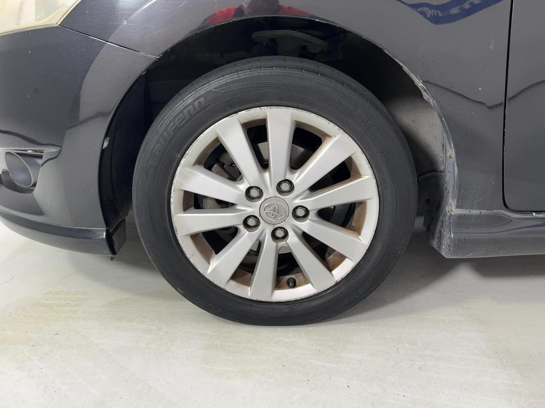 Photo '10' of Toyota Auris