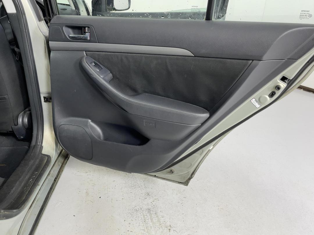 Photo '15' of Toyota Avensis GX Photo '15' of Toyota Avensis GX