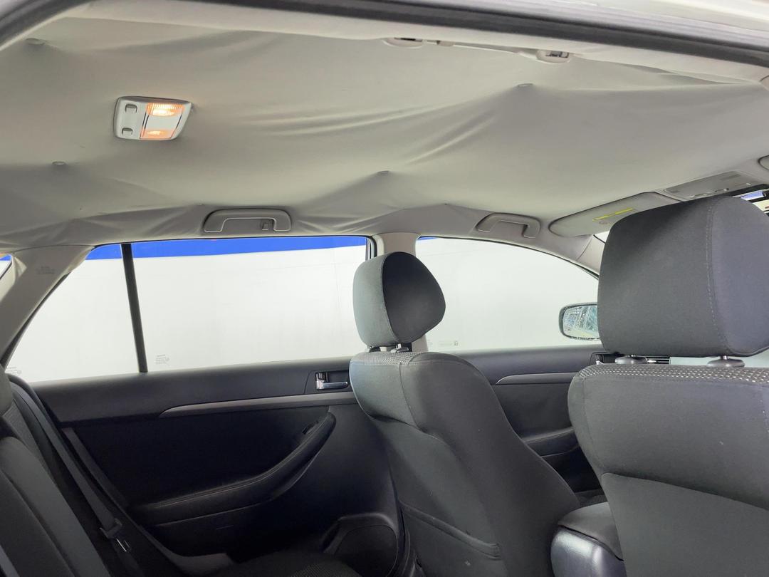 Photo '18' of Toyota Avensis GX Photo '18' of Toyota Avensis GX
