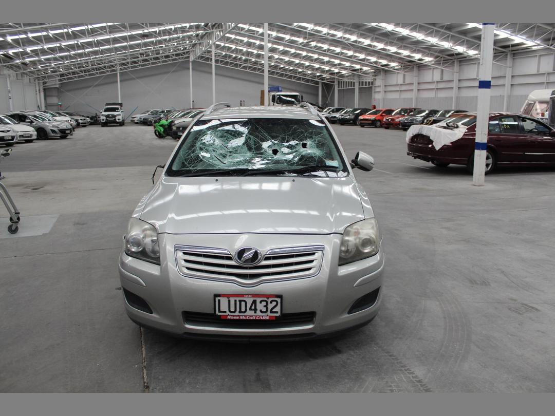Photo '3' of Toyota Avensis Photo '3' of Toyota Avensis