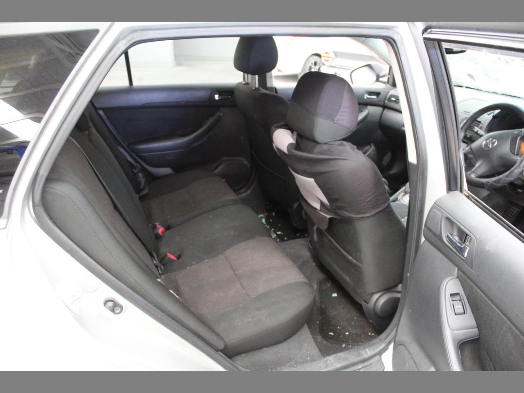 Photo '14' of Toyota Avensis Photo '14' of Toyota Avensis