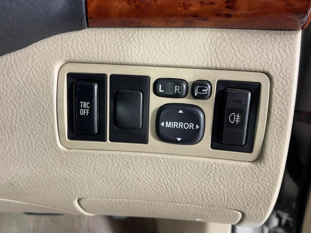 Photo '24' of Toyota Avensis Photo '24' of Toyota Avensis