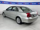 Thumbnail '4' of Toyota Avensis