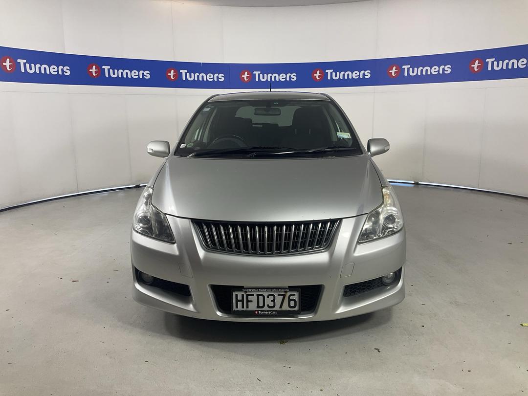 Photo '2' of Toyota Blade