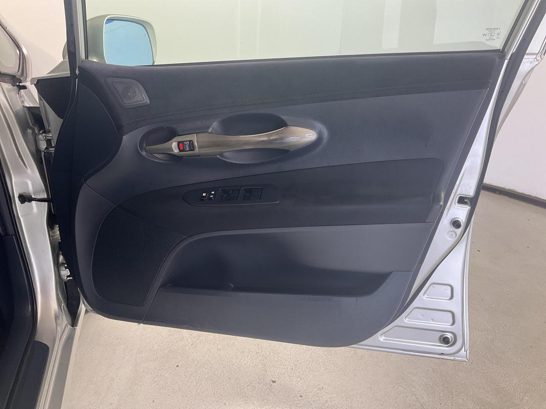 Photo '15' of Toyota Blade