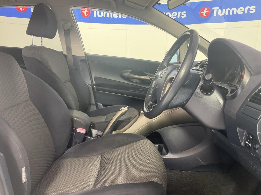 Photo '16' of Toyota Blade