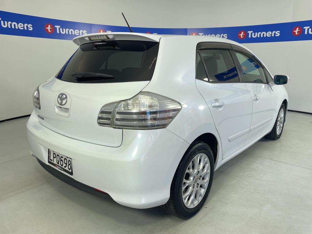 Photo '7' of Toyota Blade