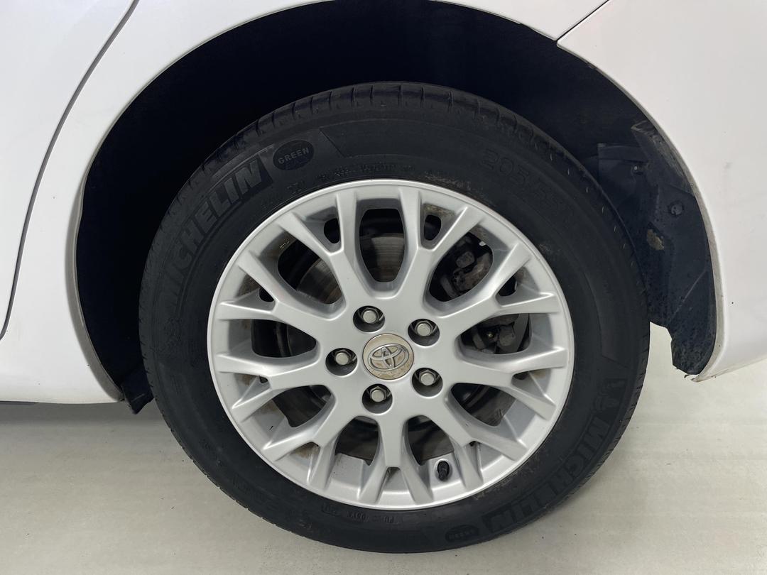 Photo '11' of Toyota Blade