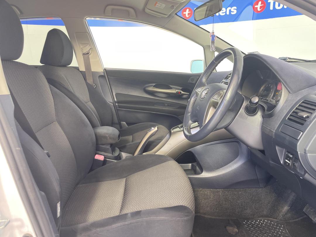 Photo '16' of Toyota Blade