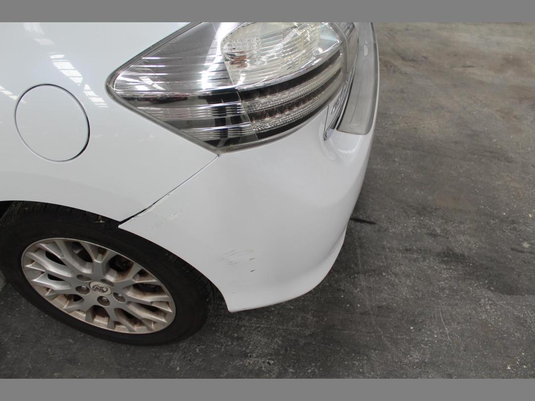 Photo '7' of Toyota Blade