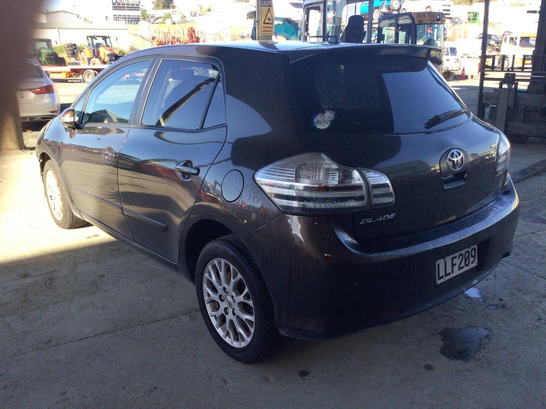 Photo '5' of Toyota Blade