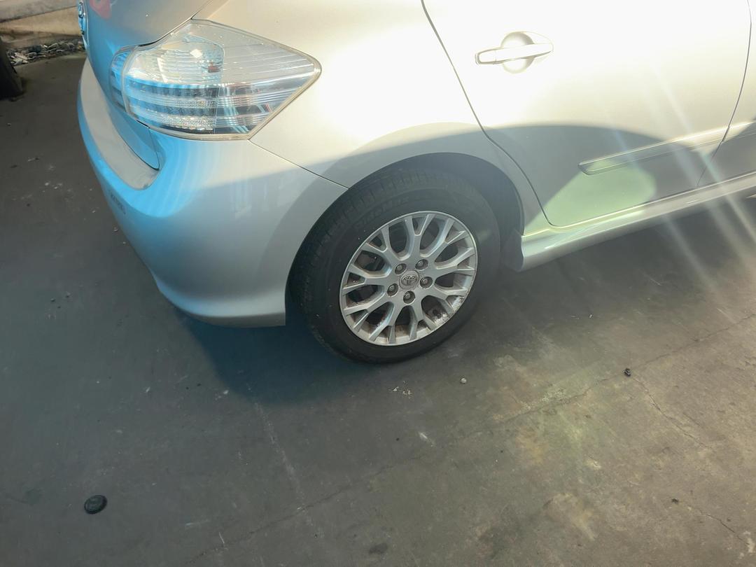 Photo '15' of Toyota Blade Photo '15' of Toyota Blade