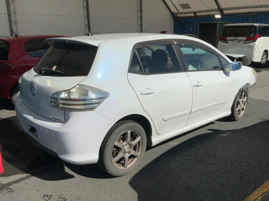Photo '12' of Toyota Blade Photo '12' of Toyota Blade