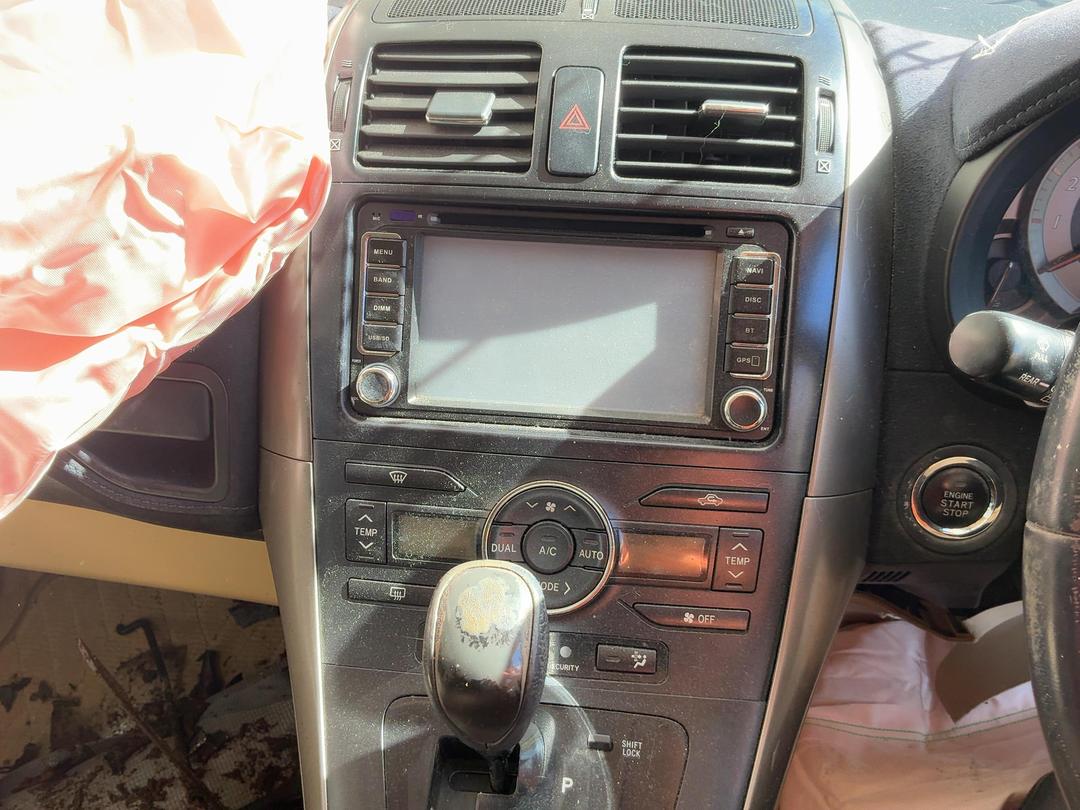 Photo '18' of Toyota Blade Photo '18' of Toyota Blade