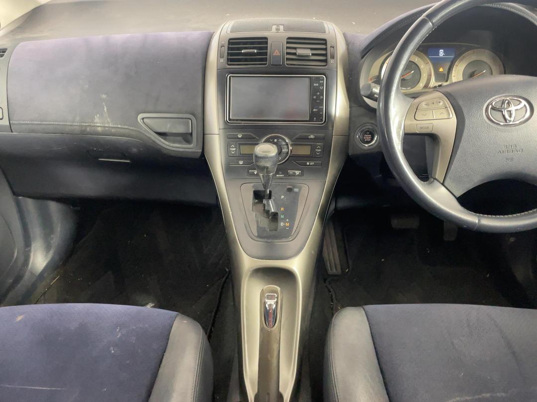 Photo '16' of Toyota Blade Photo '16' of Toyota Blade