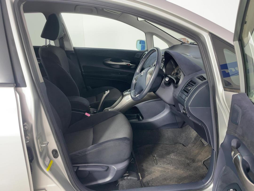 Photo '16' of Toyota Blade