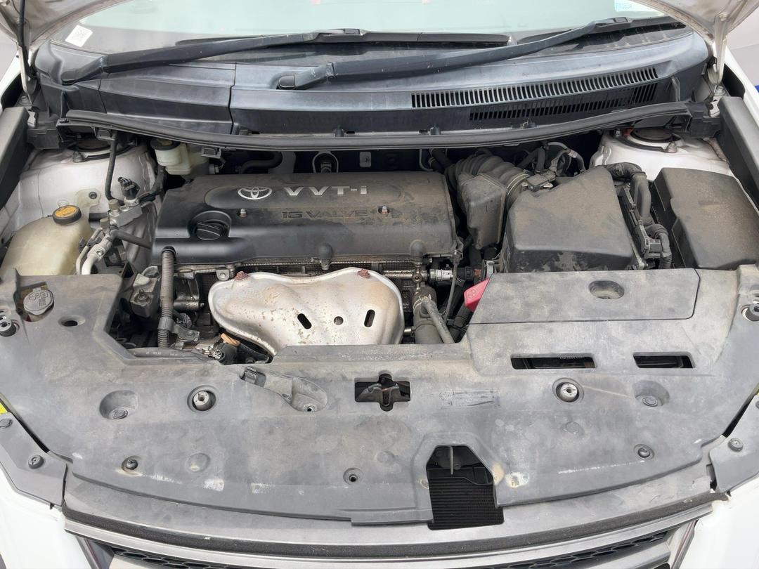 Photo '3' of Toyota Blade Photo '3' of Toyota Blade