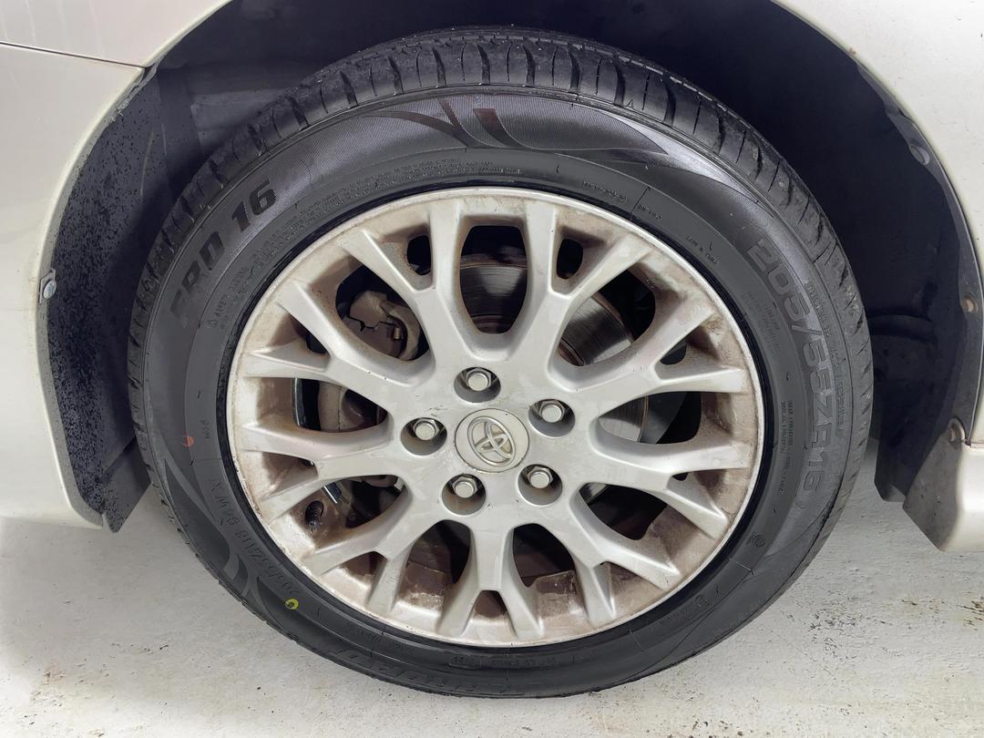 Photo '10' of Toyota Blade