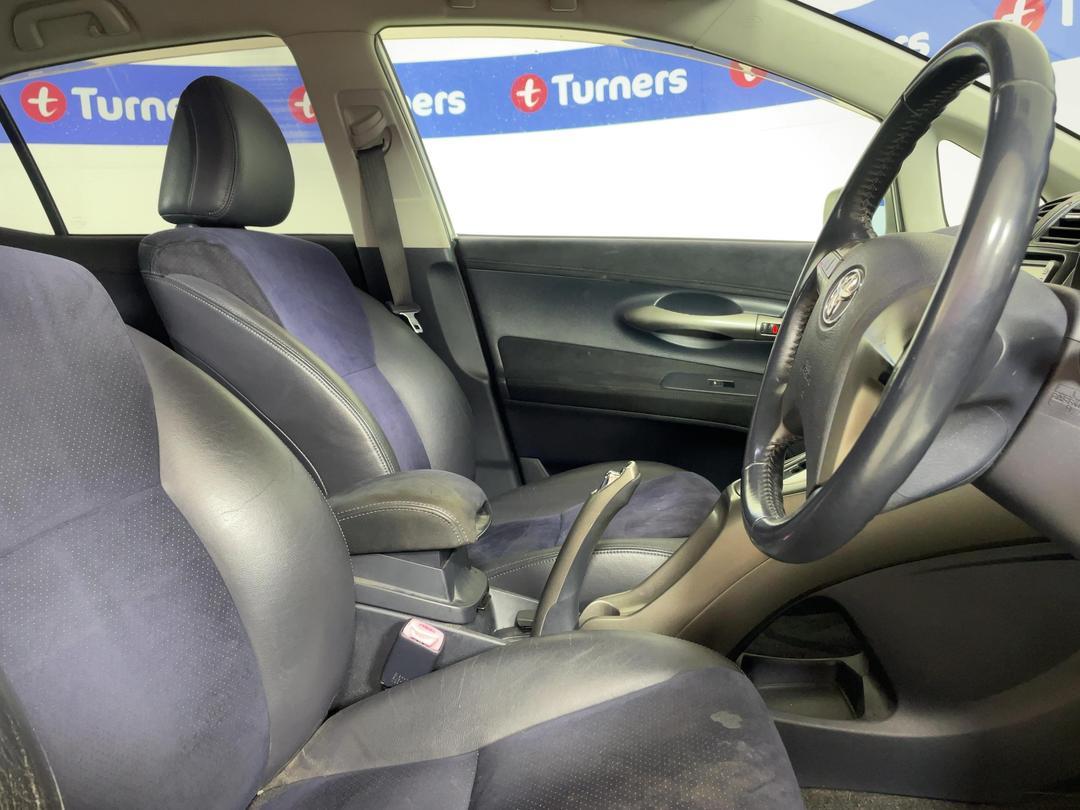 Photo '16' of Toyota Blade