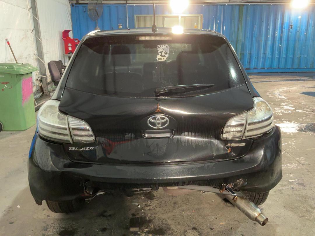 Photo '12' of Toyota Blade