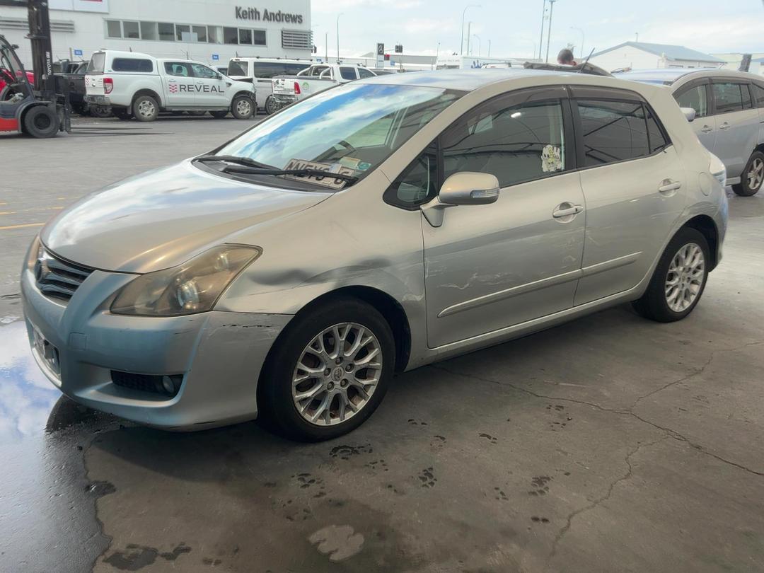 Photo '6' of Toyota Blade Photo '6' of Toyota Blade