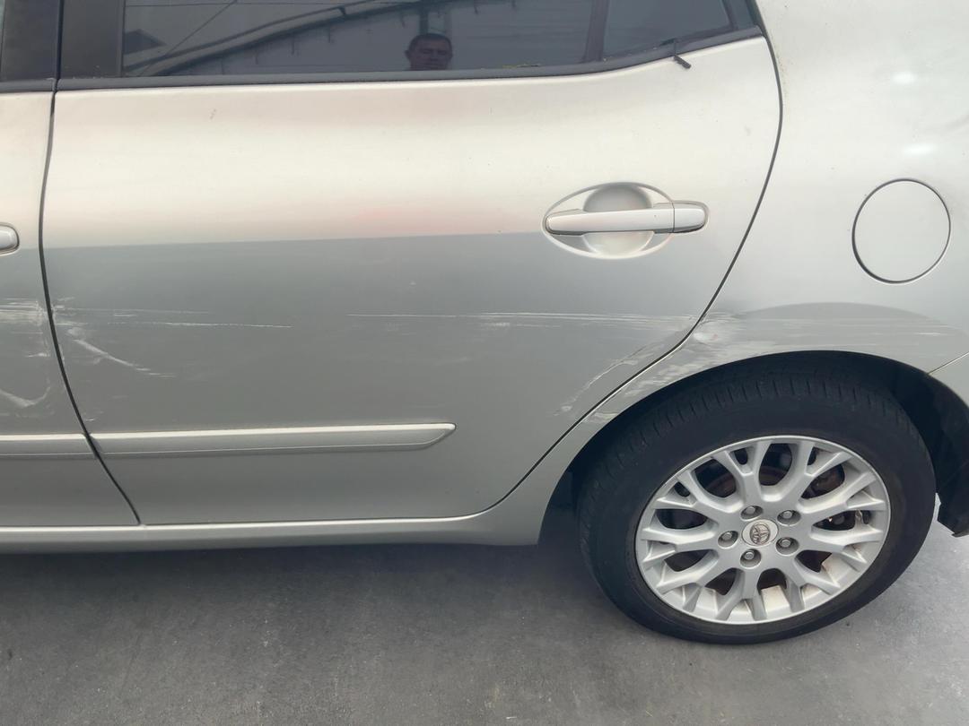 Photo '9' of Toyota Blade Photo '9' of Toyota Blade