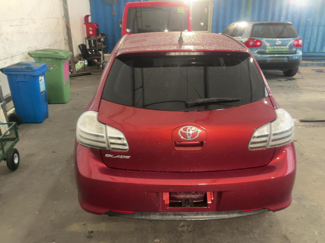 Photo '6' of Toyota Blade Photo '6' of Toyota Blade