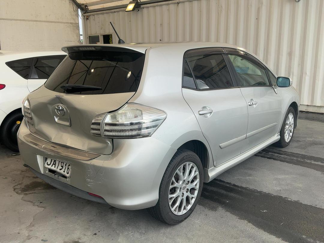 Photo '3' of Toyota Blade Photo '3' of Toyota Blade