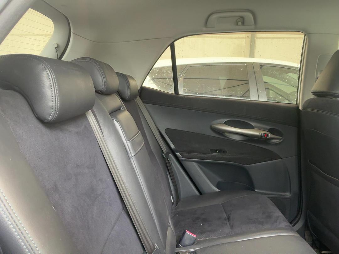 Photo '10' of Toyota Blade Photo '10' of Toyota Blade