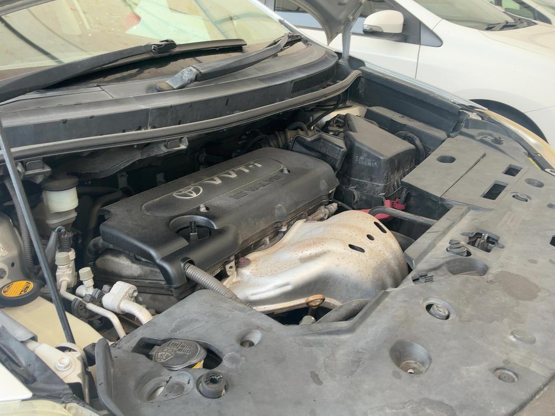 Photo '18' of Toyota Blade Photo '18' of Toyota Blade