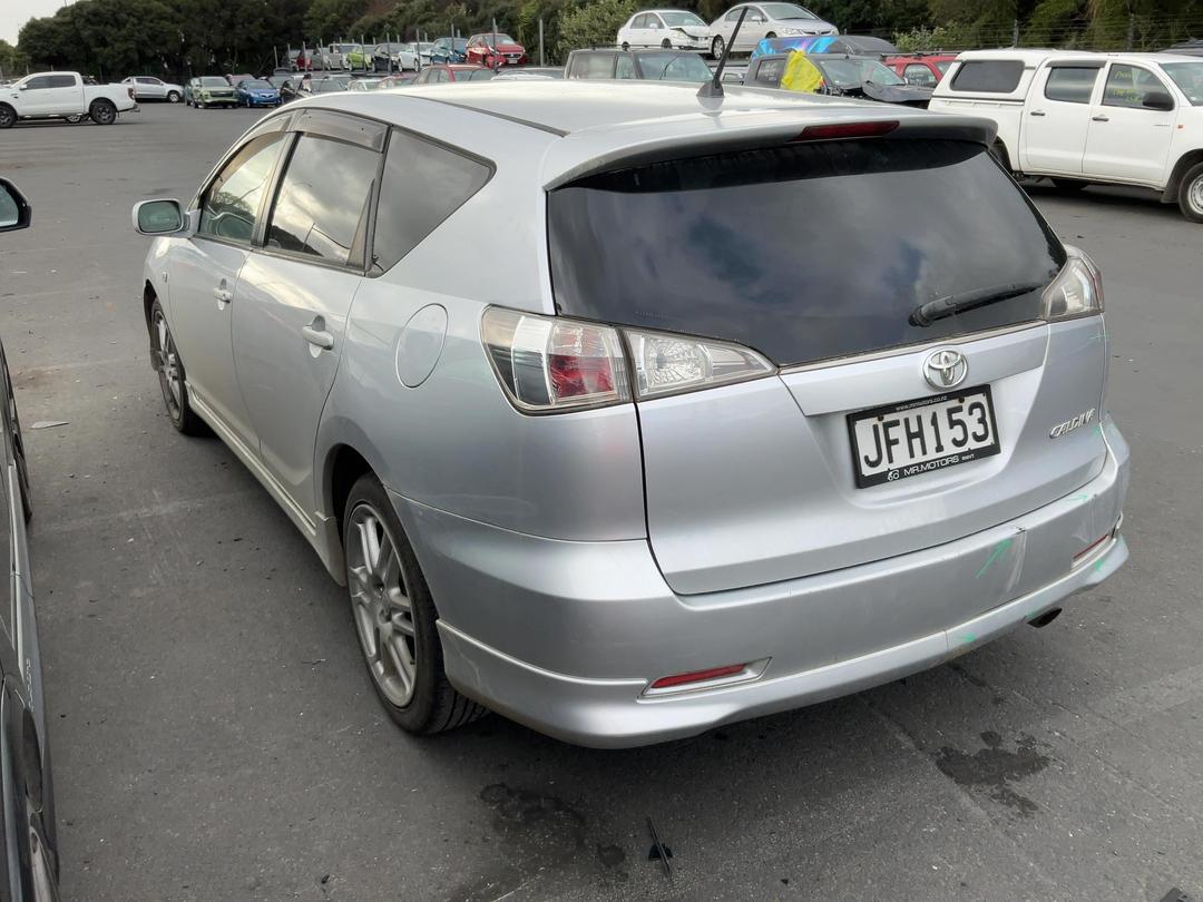 Photo '3' of Toyota Caldina Photo '3' of Toyota Caldina