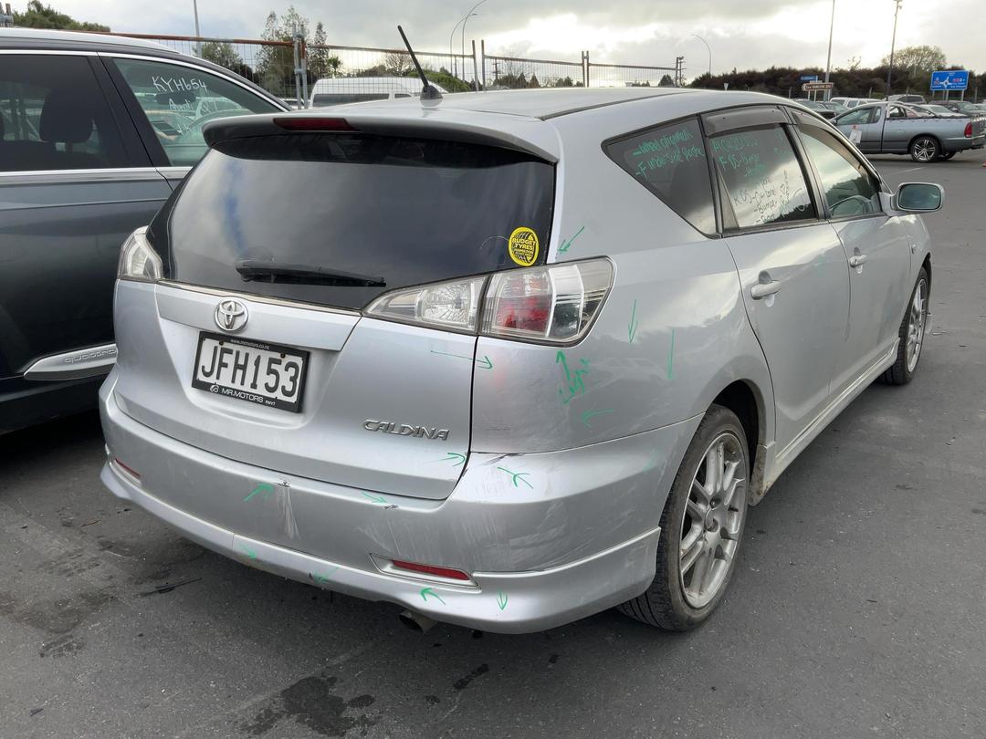 Photo '4' of Toyota Caldina Photo '4' of Toyota Caldina