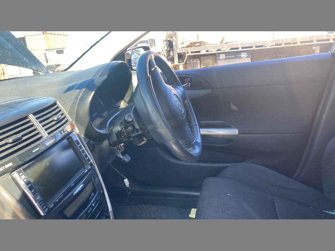 Photo '17' of Toyota Caldina Photo '17' of Toyota Caldina