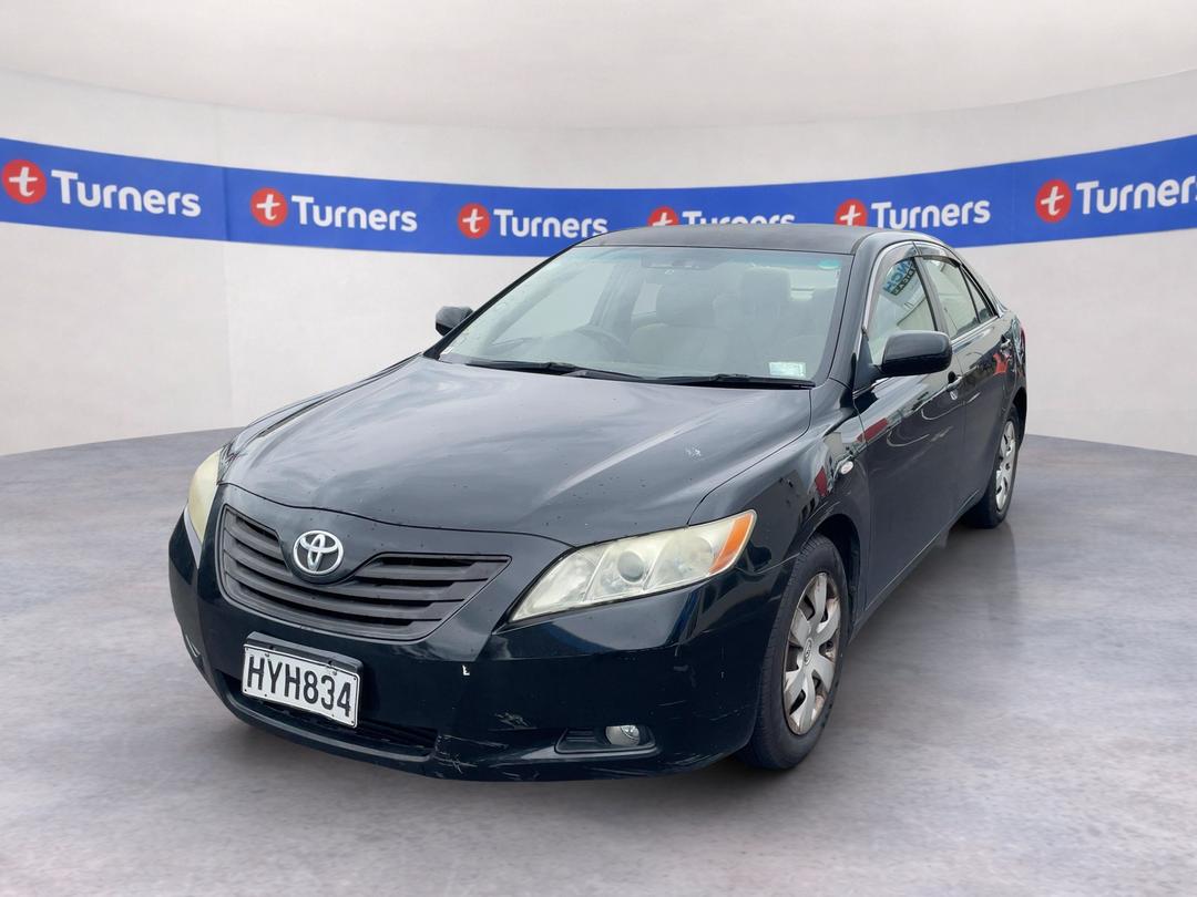Photo '3' of Toyota Camry Photo '3' of Toyota Camry
