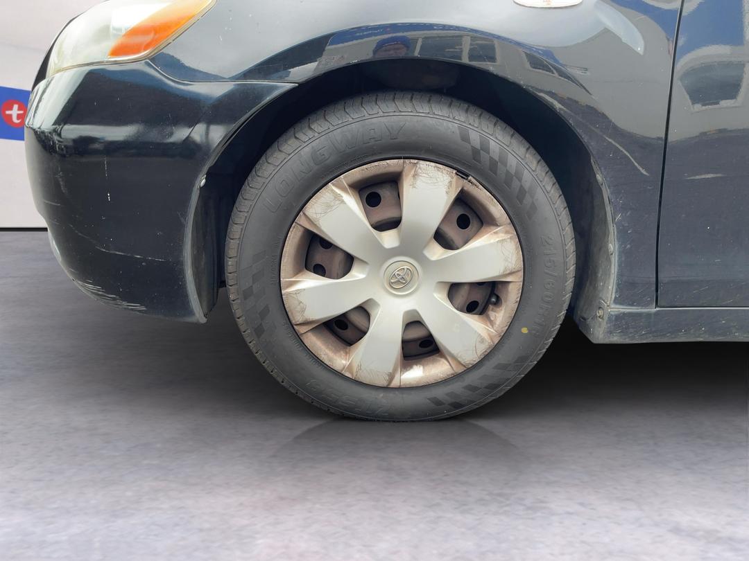 Photo '8' of Toyota Camry Photo '8' of Toyota Camry