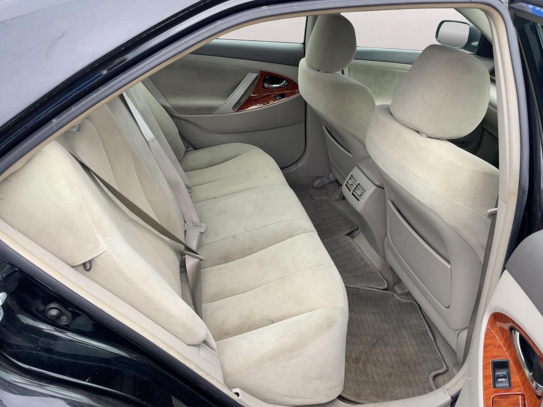 Photo '18' of Toyota Camry Photo '18' of Toyota Camry