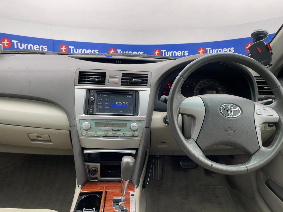 Photo '15' of Toyota Camry Photo '15' of Toyota Camry