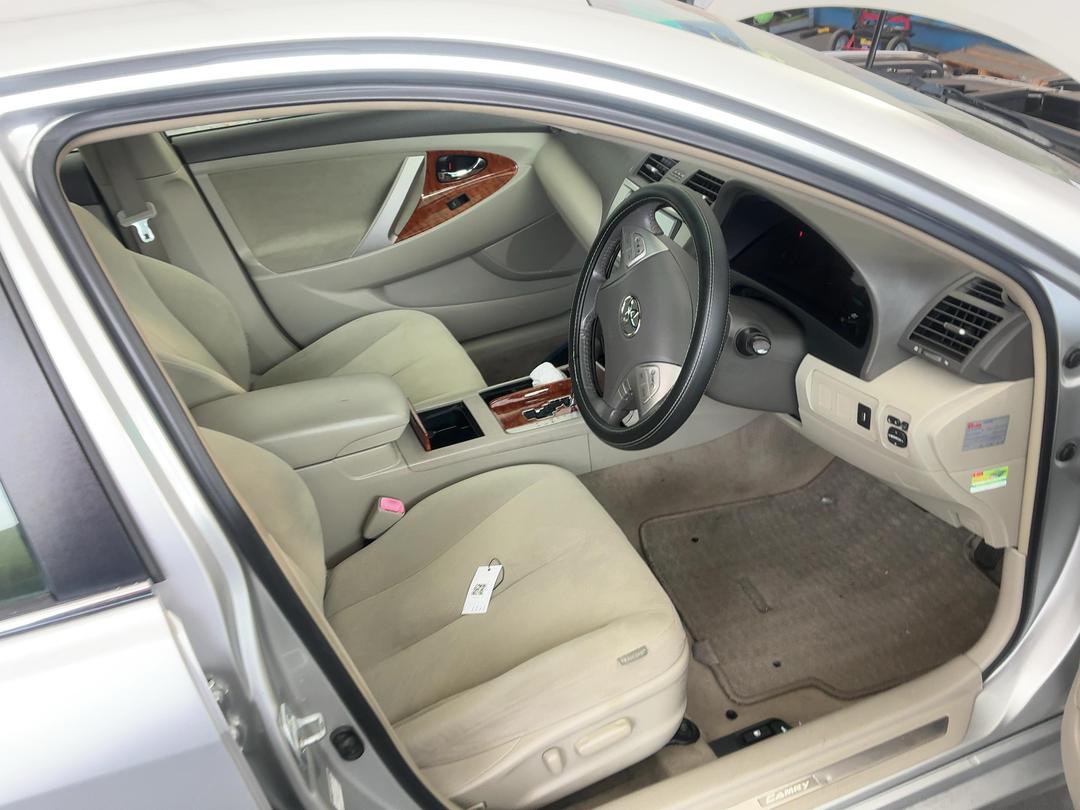 Photo '17' of Toyota Camry Photo '17' of Toyota Camry