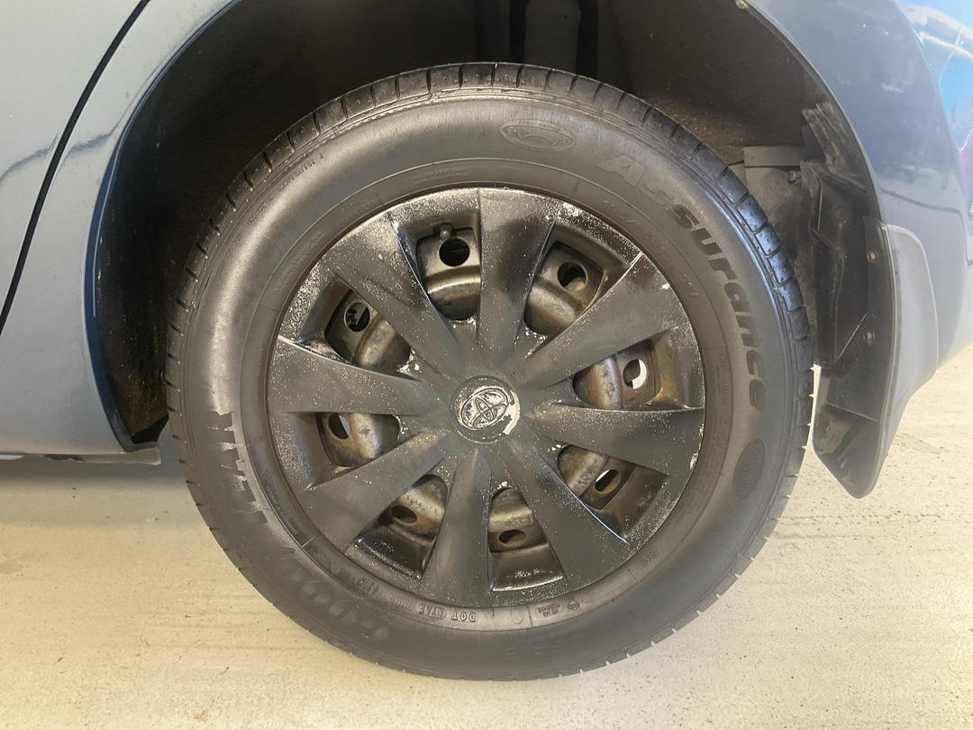 Photo '11' of Toyota Corolla